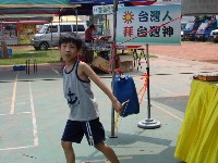 0513_004.JPG (116348 bytes)