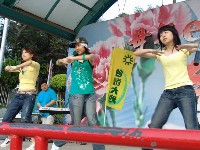 0513_075.JPG (126971 bytes)