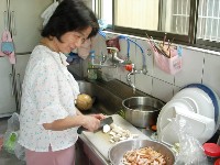 0513_126.JPG (103147 bytes)