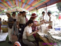 0513_162.JPG (134196 bytes)