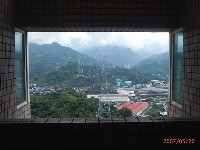 0520_033.JPG (93625 bytes)