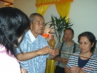 0523_020.JPG (123384 bytes)