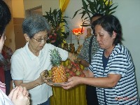 0523_024.JPG (123862 bytes)