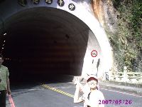 0526_073.JPG (98142 bytes)