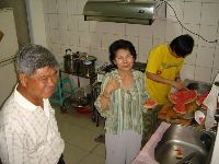 0527_094.JPG (104388 bytes)