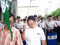 0601_017.JPG (101956 bytes)