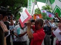 0601_072.JPG (125492 bytes)