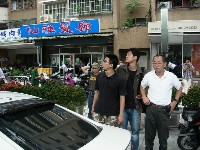 0712_024.JPG (85261 bytes)