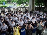 0712_050.JPG (102054 bytes)