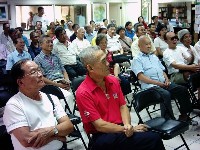 0714-2_044.JPG (88140 bytes)