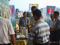 0714-3_05.JPG (69905 bytes)