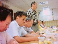 0830_020.JPG (115043 bytes)