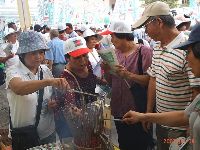 0908_0180.JPG (136061 bytes)