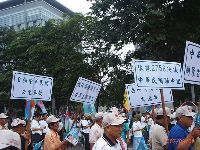 0908_0196.JPG (168635 bytes)