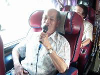 0915_0218.JPG (105831 bytes)