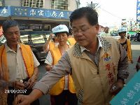 0923_095.JPG (128979 bytes)