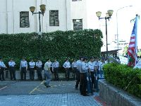 1001_007.jpg (90009 bytes)