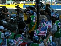 1001_010.jpg (88735 bytes)