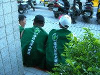 1001_041.jpg (92300 bytes)