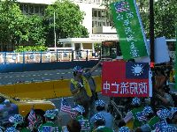 1001_060.jpg (96039 bytes)