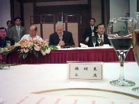 _026.jpg (53965 bytes)