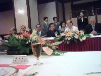 _027.jpg (58795 bytes)