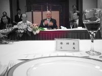 _033.jpg (44495 bytes)