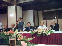 _037.jpg (64399 bytes)