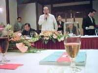 _043.jpg (60996 bytes)