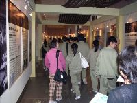 _002.jpg (66415 bytes)