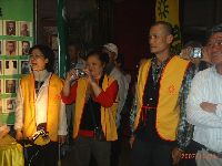 1201_079.JPG (103814 bytes)