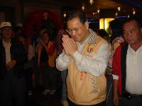 1201_140.JPG (82491 bytes)