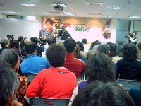 1213_014.JPG (111456 bytes)