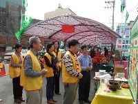 1216_002.jpg (136574 bytes)