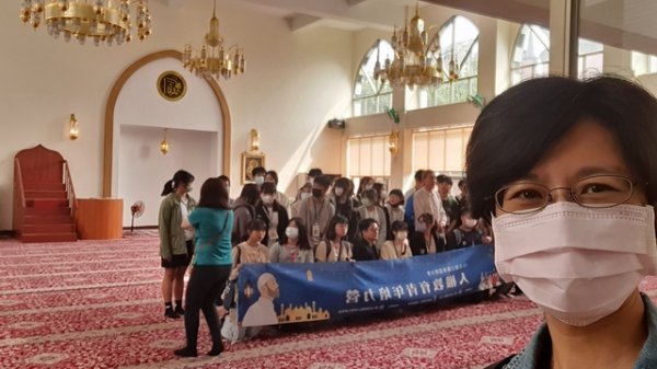 National Chi Nan University Human Right Education Youth Camp Visits Mosque